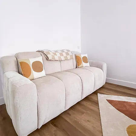 Apartment Elegant, Centre Ville, Acces A 100m
